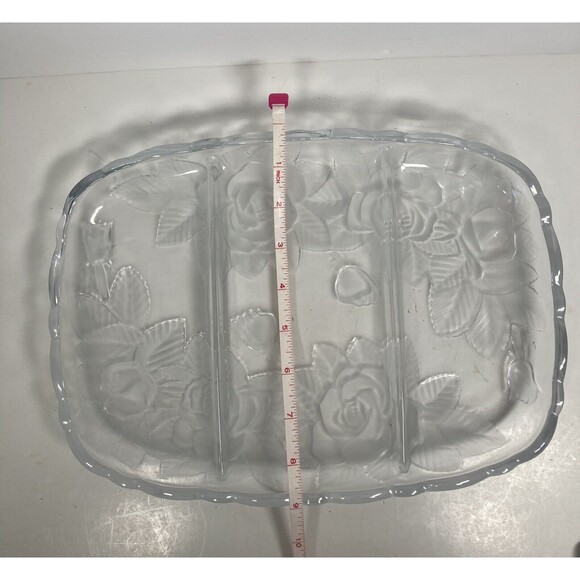 Beautiful Rose Etched Relish Dish Crystal 3 Section Serving Dish - EUC - Picture 3 of 3